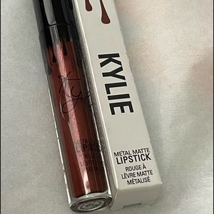 New Kylie Jenner Lipstick